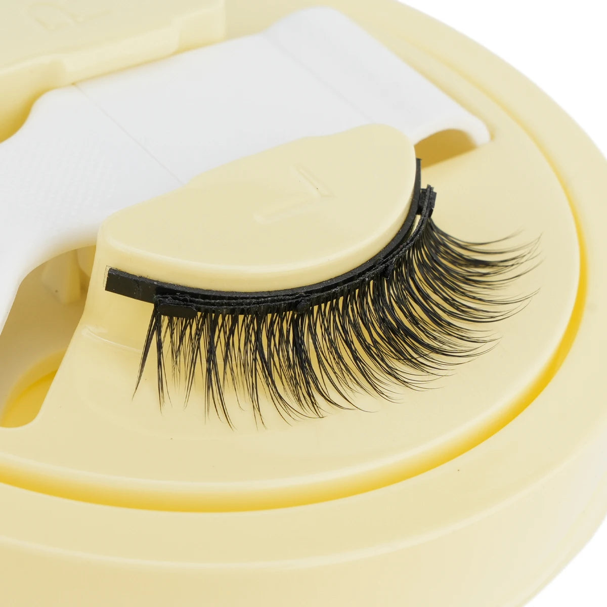 1 Pair New Magnetic Eyelashes Reusable No Glue Needed Natural Look 3D Lashes Soft Easy Apply Magnetic Lashes Kit for Eye Makeup